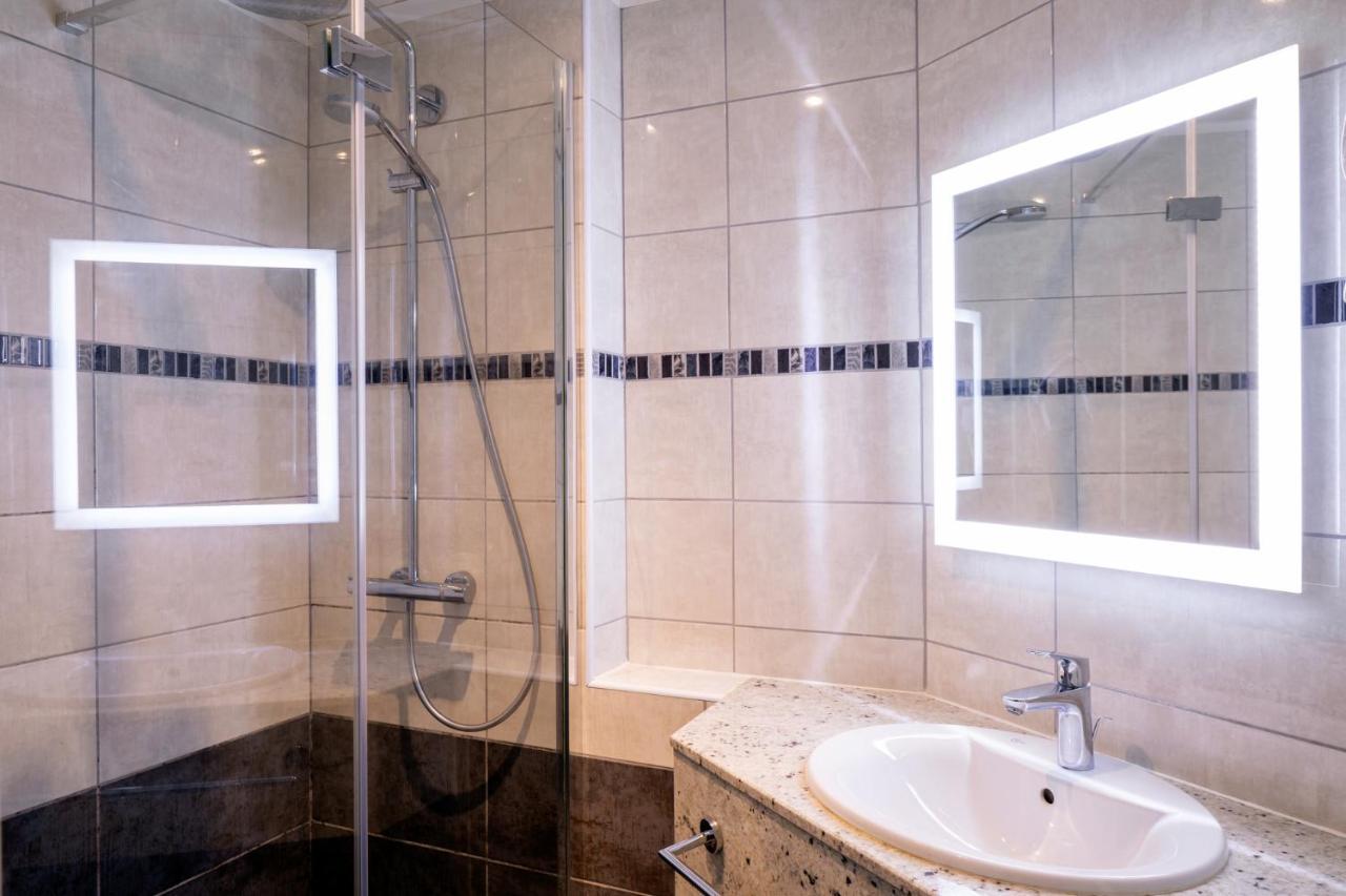 Hotel Du Commerce Spa Saint Gaudens Kültér fotó